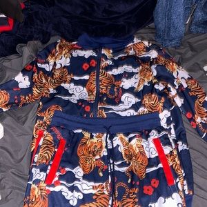 Jacket and pants set